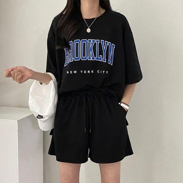 여성 루즈핏  반팔티 반바지 트레이닝 상하 세트