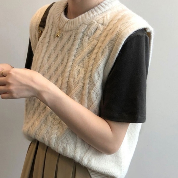 꽈베기 두툼 베스트 꽈배기조끼 무스탕조끼 패딩조끼